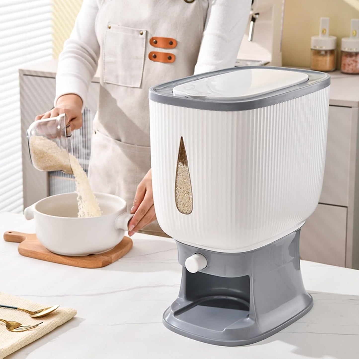 Automatic Rice & Grain Dispenser with Measuring Cup